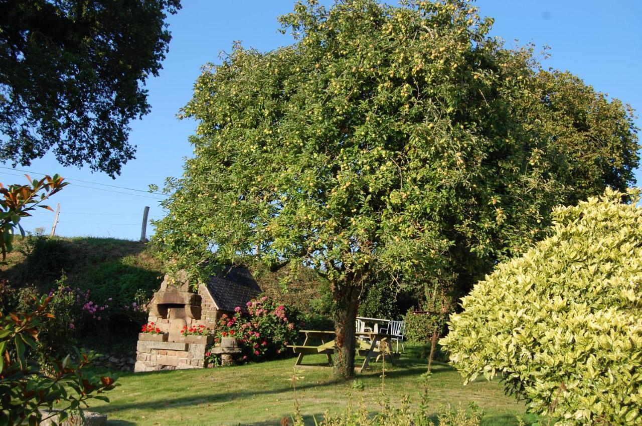Bed and Breakfast Le Pont St Michel Maen Roch Exterior foto